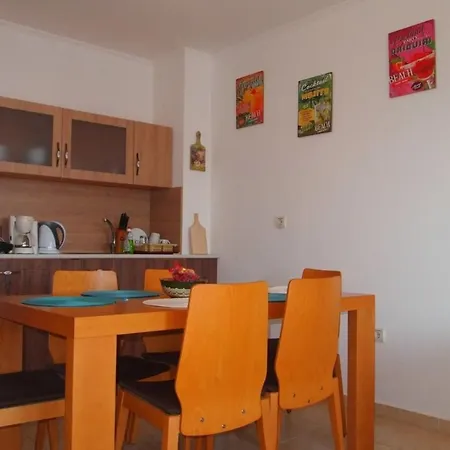 Sea View 2 Bed At Apartment Sveti Vlas